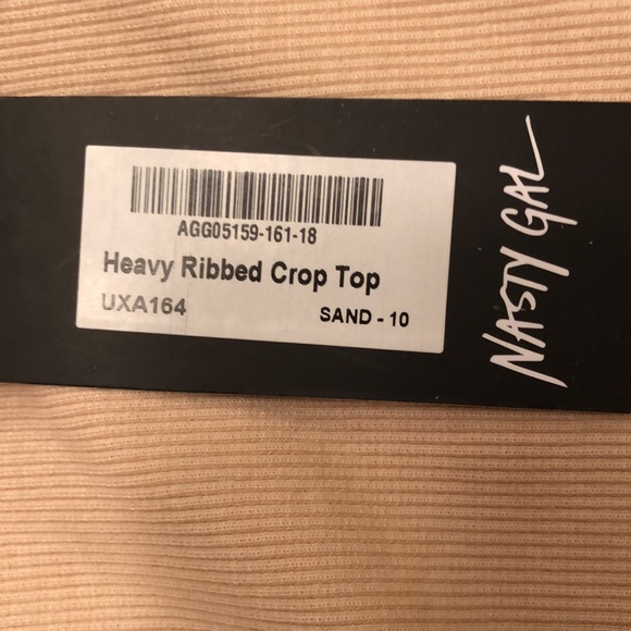 Ribbed Crop Top - mid length coverage - Picture 4 of 4